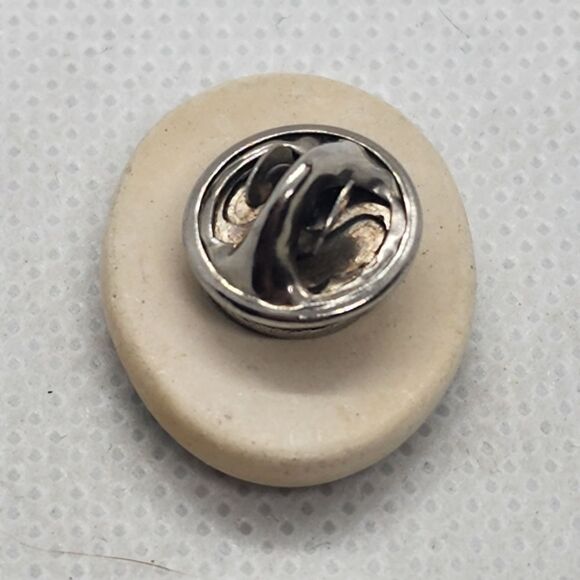 Vintage Metal City Santa in Chimney Pin - Picture 2 of 3